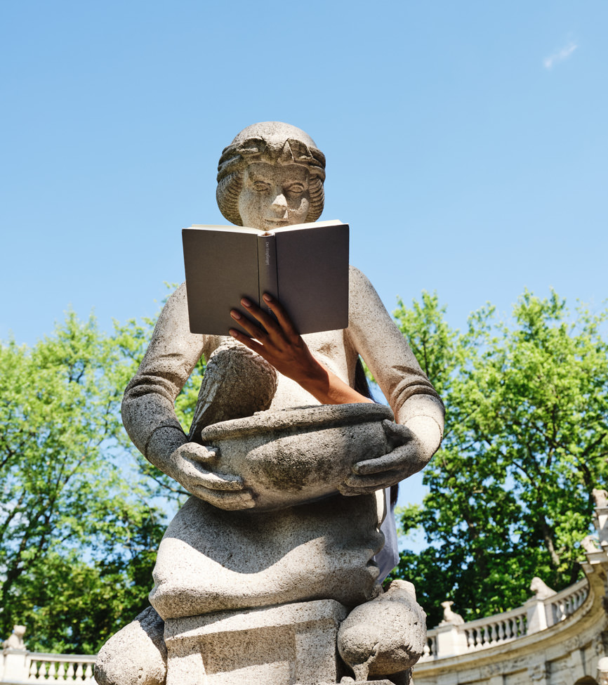 Aufgeschlagenes Buch